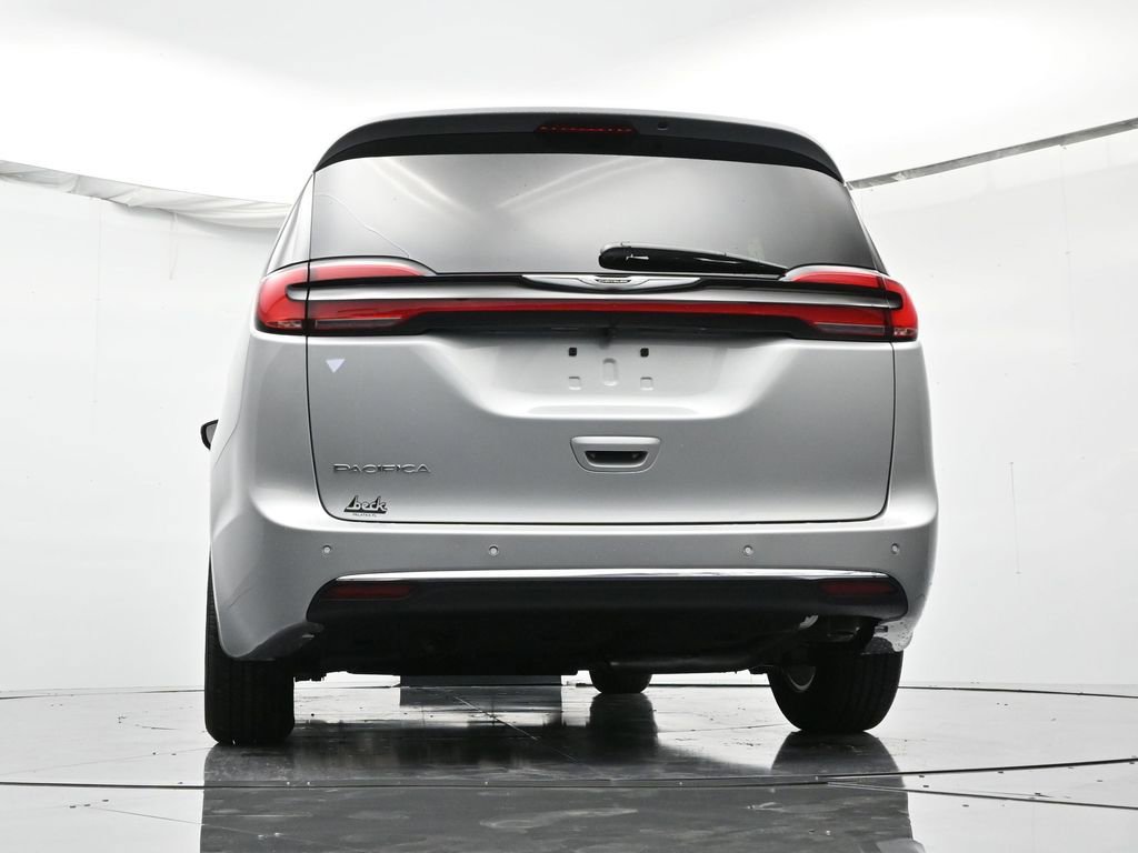 New 2026 Chrysler Pacifica Select FWD image 38