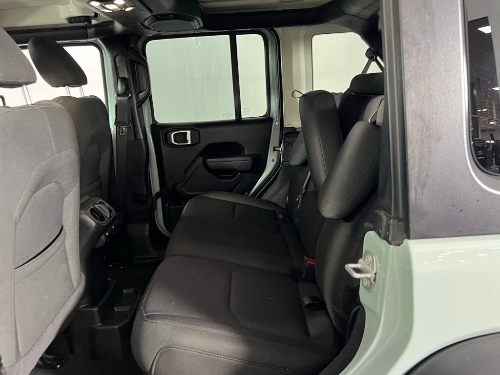 Used 2023 Jeep Wrangler Unlimited w/ Cold Weather Group image 26