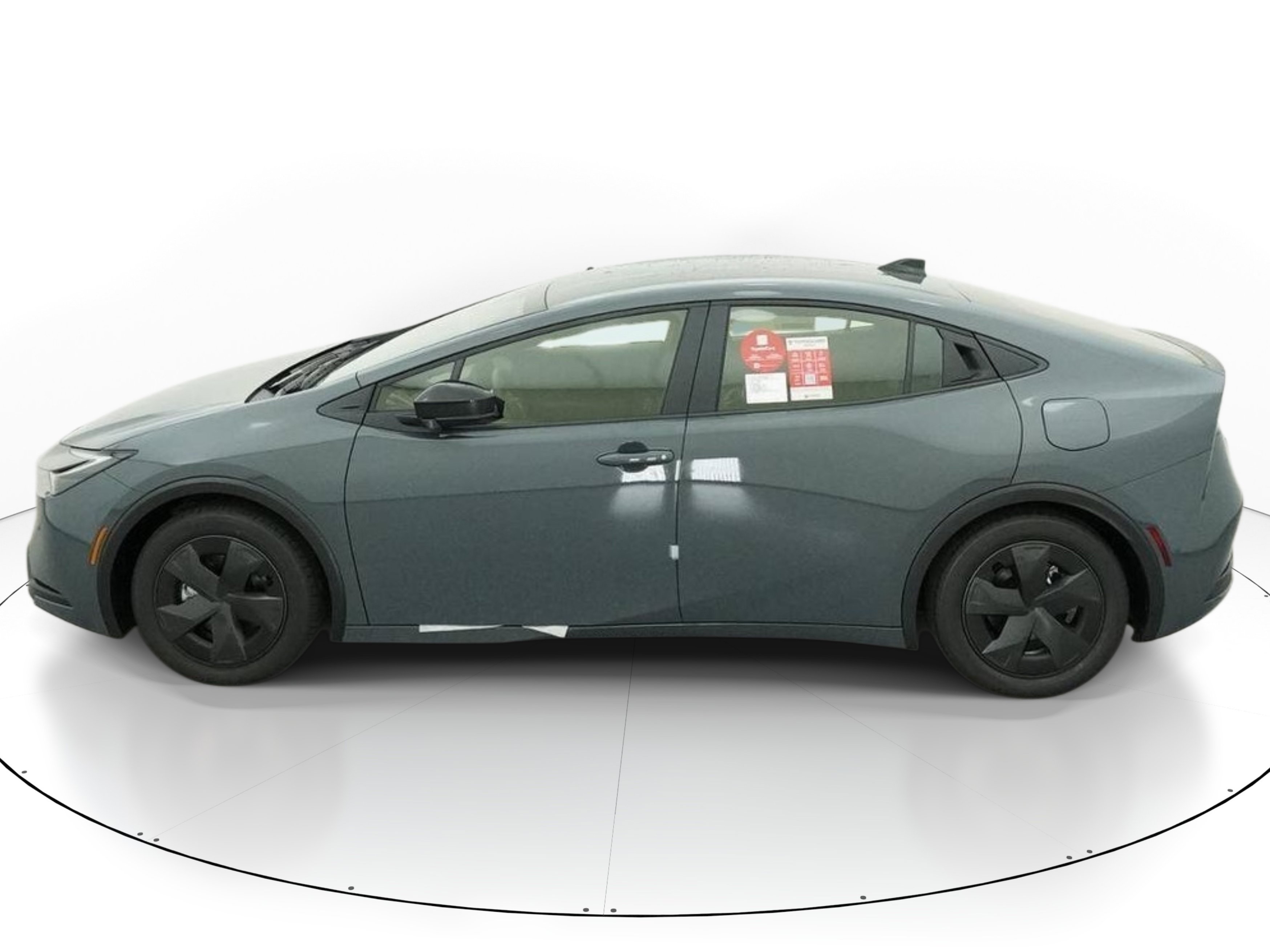 New 2027 Toyota Prius Plug-In Hybrid FWD image 3