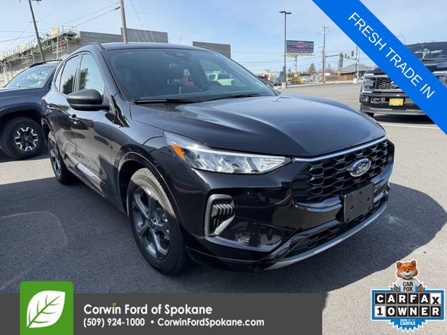 Used 2023 Ford Escape ST-Line w/ Equipment Group 301A image 1