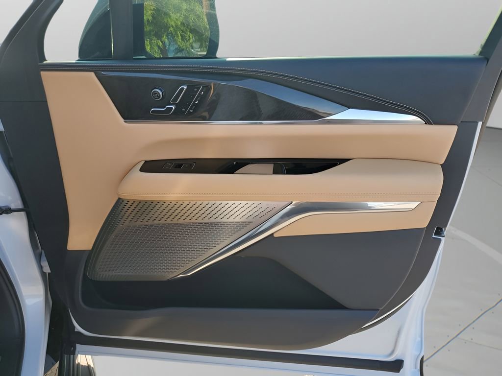 New 2026 Cadillac Escalade IQ Sport 2 w/ LPO, ONYX Package image 13