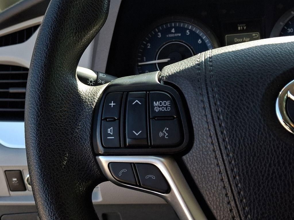 Used 2020 Toyota Sienna L image 20