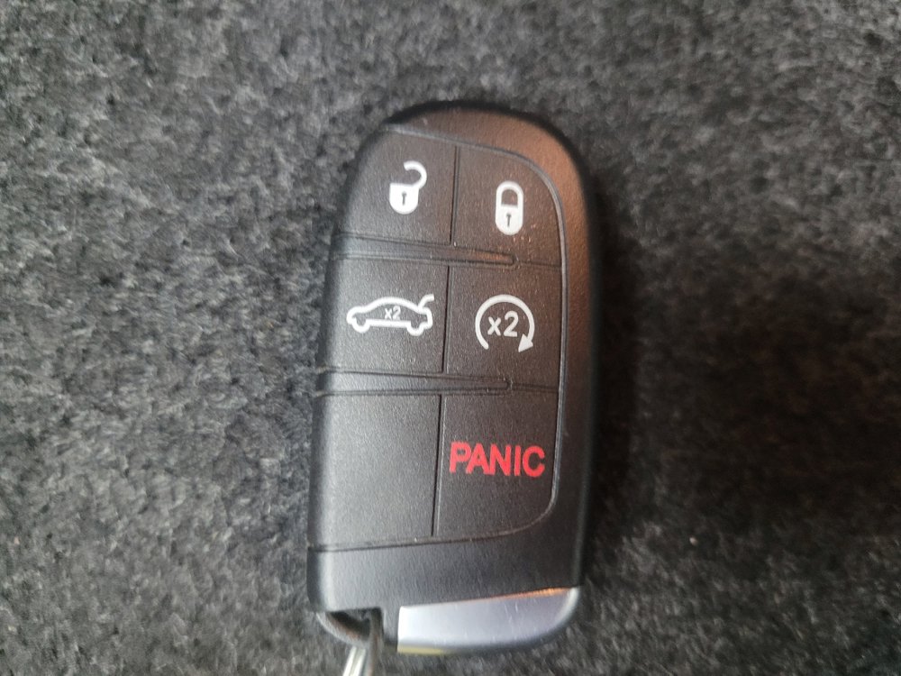Used 2015 Chrysler 200 C FWD image 32