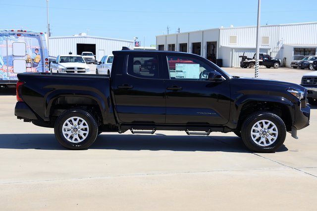 New 2025 Toyota Tacoma SR5 image 4