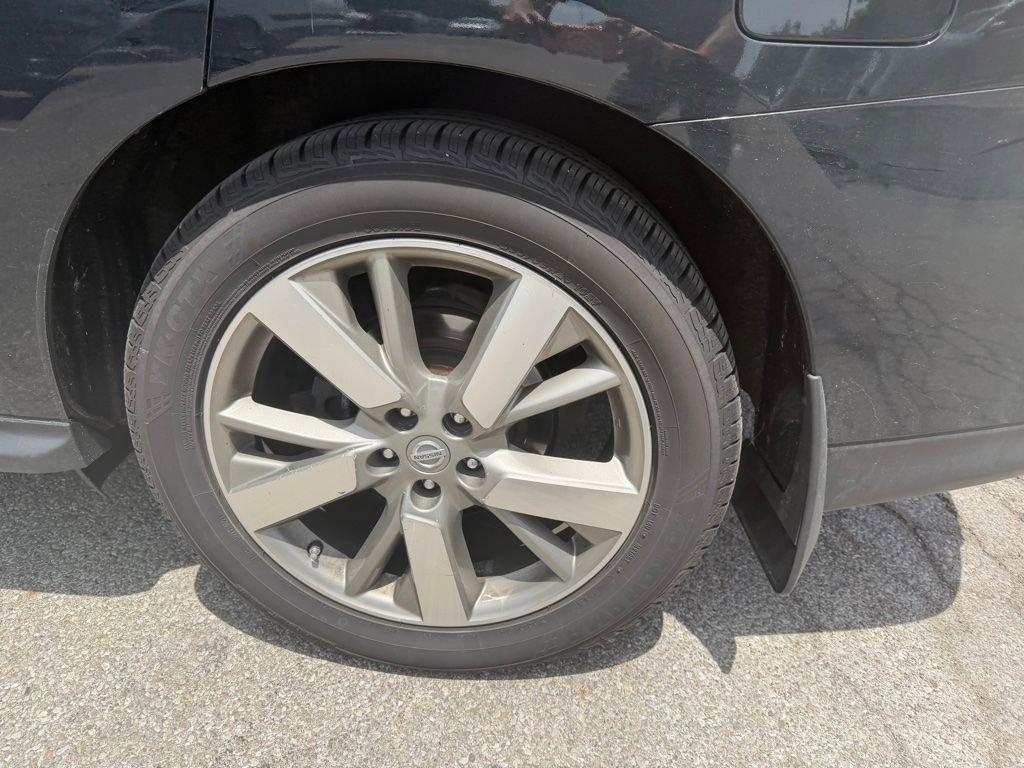Used 2016 Nissan Pathfinder Platinum AWD/4WD image 5