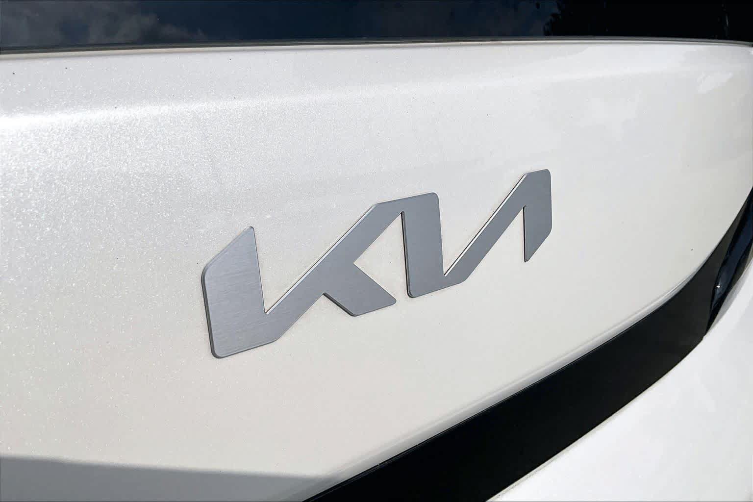 Used 2023 Kia Soul LX FWD image 10