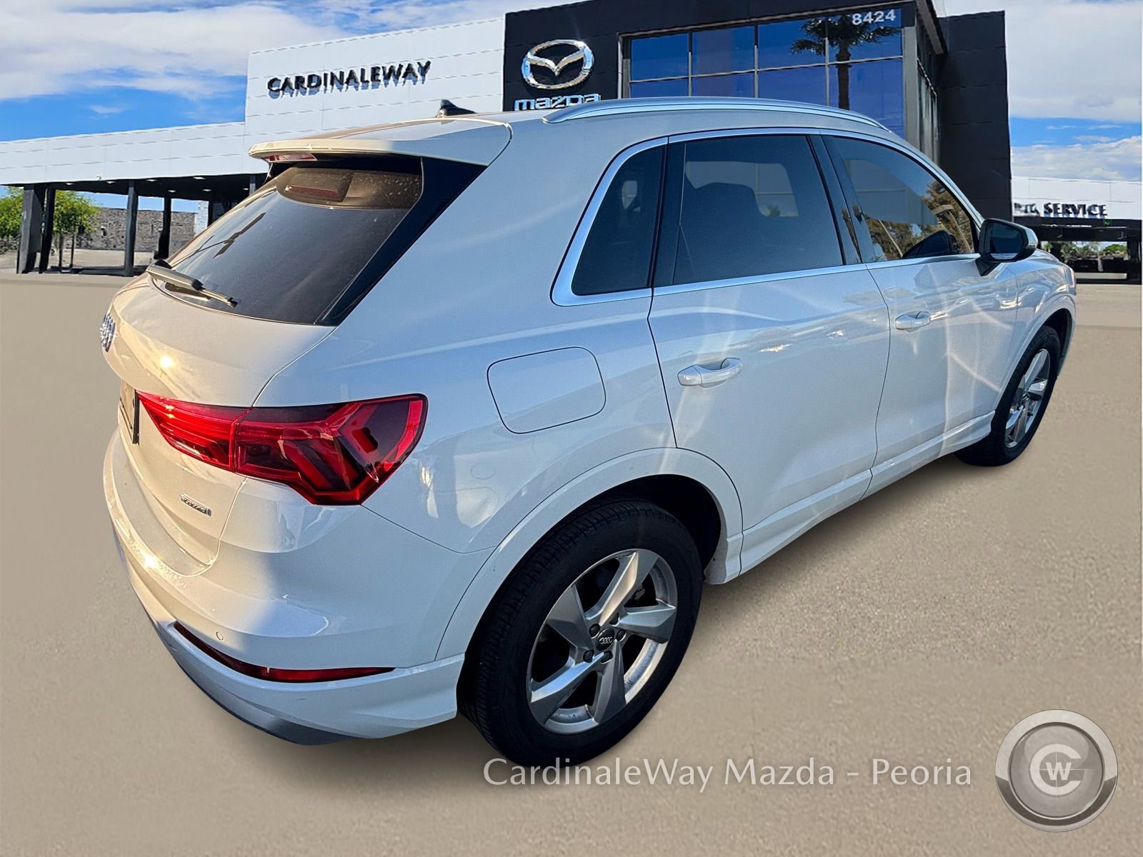 Used 2020 Audi Q3 2.0T Premium Plus w/ Premium Plus Package image 4