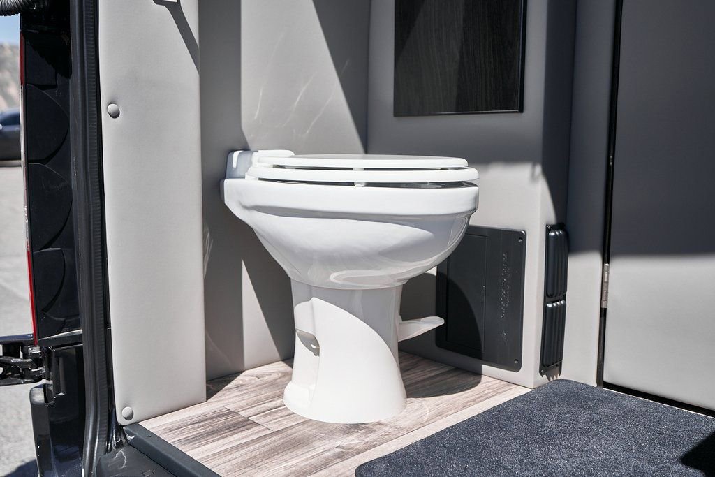 Used 2024 Mercedes-Benz Sprinter 3500 w/ Parking Package image 16