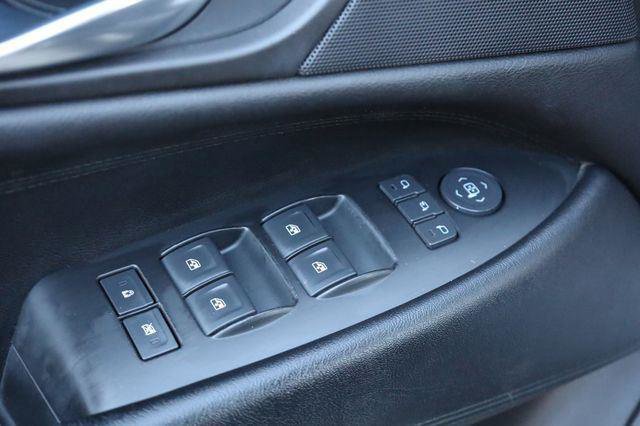 Used 2015 Cadillac Escalade Luxury AWD/4WD image 31