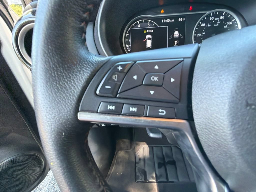 Used 2019 Nissan Kicks SR FWD image 16