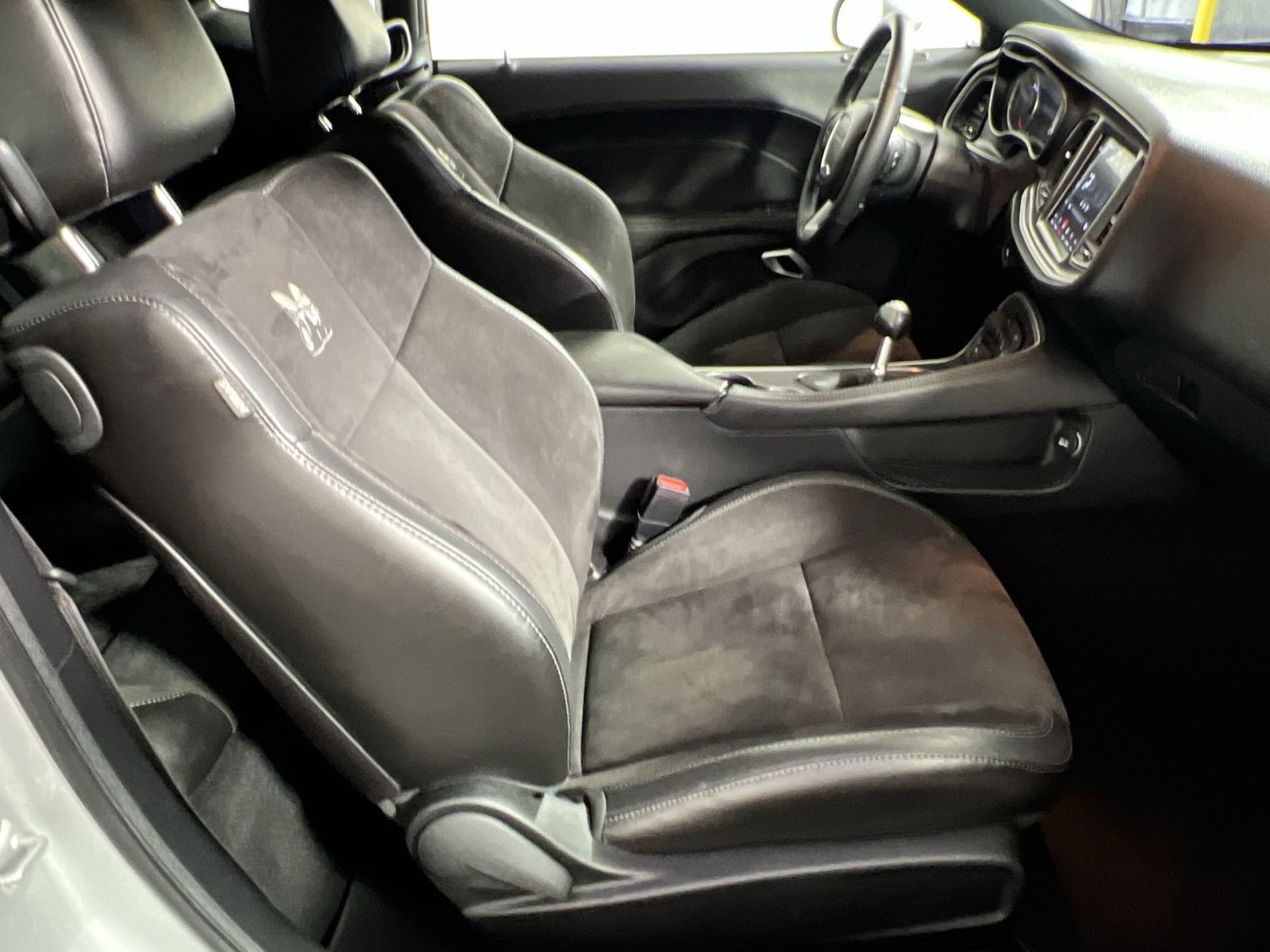 Used 2019 Dodge Challenger R/T Scat Pack w/ Dynamics Package RWD image 28