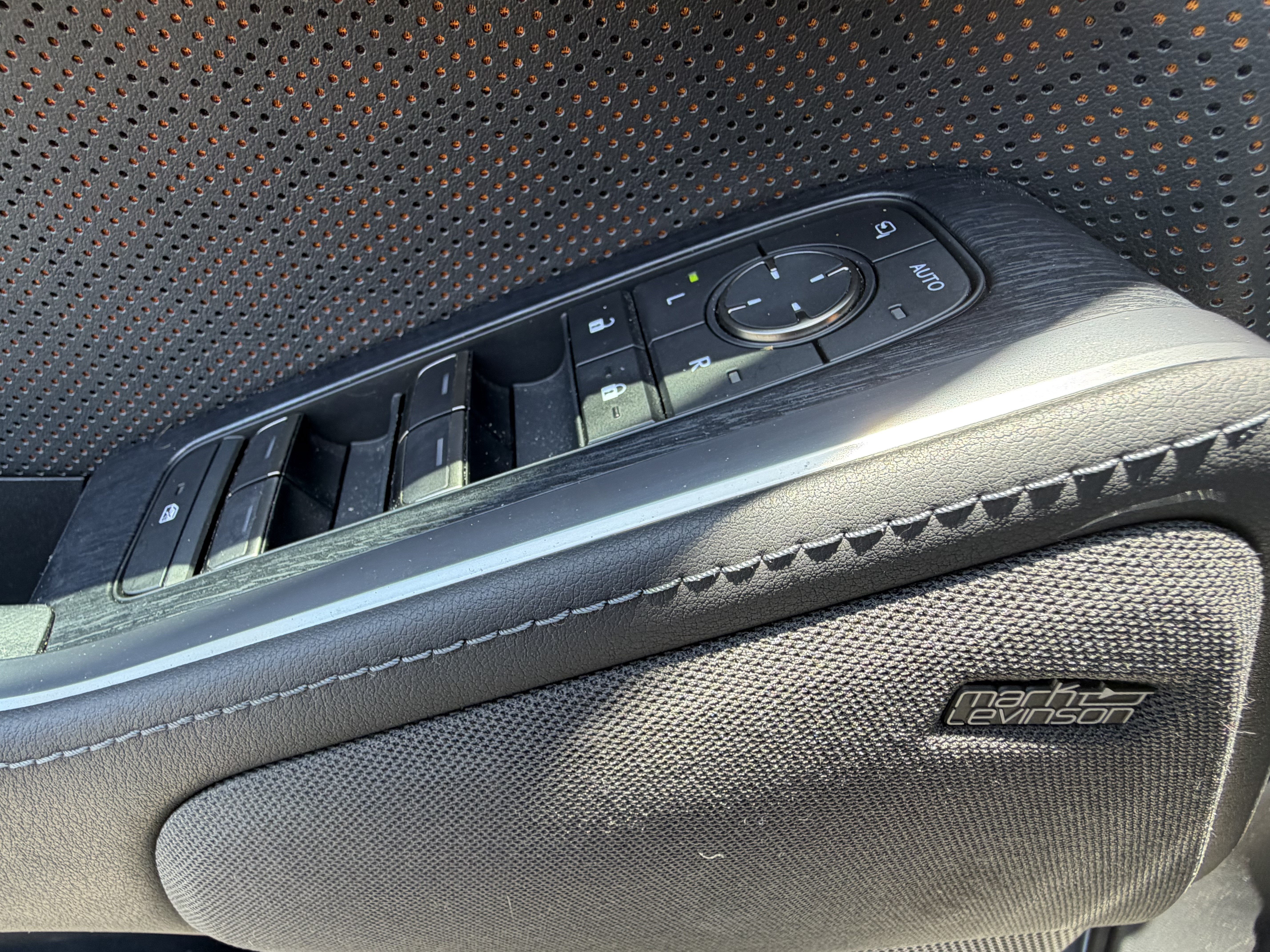 Used 2024 Lexus GX 550 w/ Accessory Package (Z1) AWD/4WD image 14