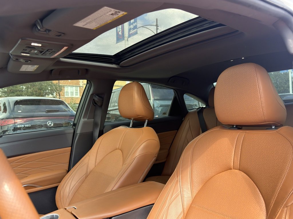 Used 2019 Toyota Avalon Limited w/ Advanced Safety Package image 26