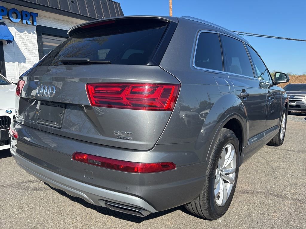 Used 2017 Audi Q7 3.0T Premium Plus image 4