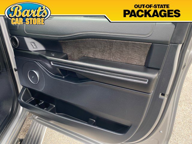 Used 2021 Ford Expedition Limited AWD/4WD image 16