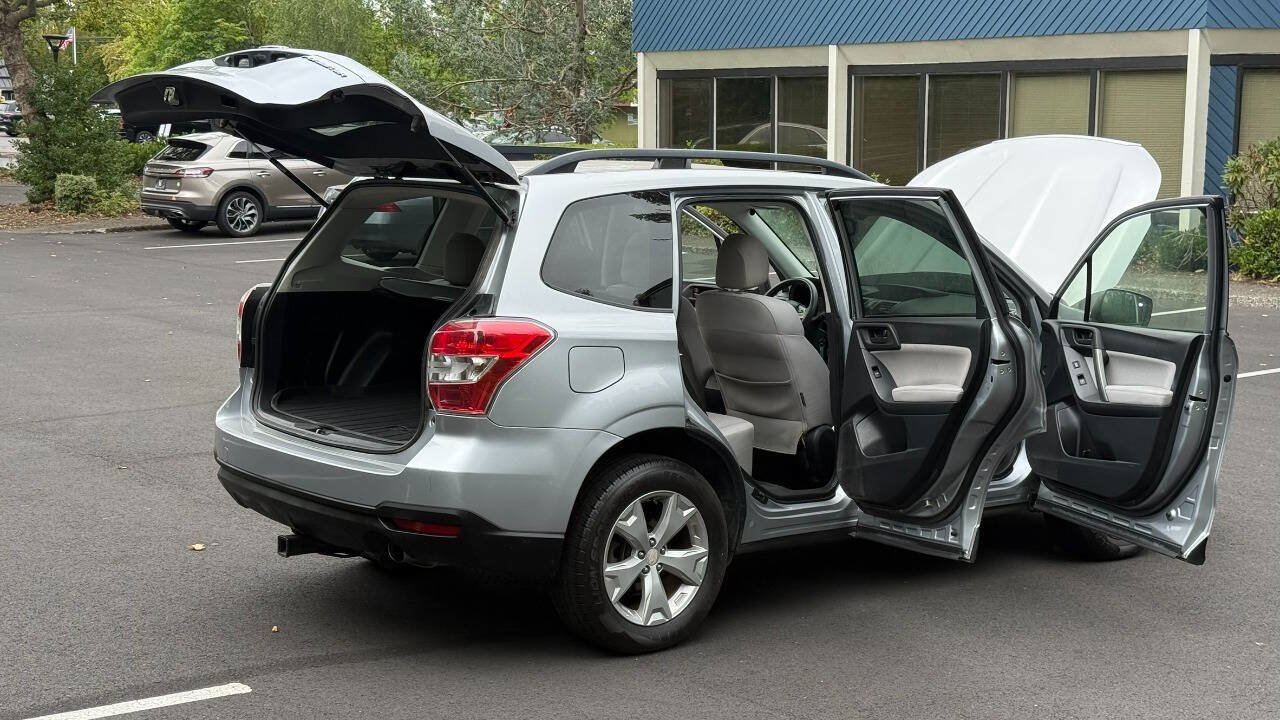 Used 2014 Subaru Forester 2.5i Premium w/ All-Weather Package AWD/4WD image 7