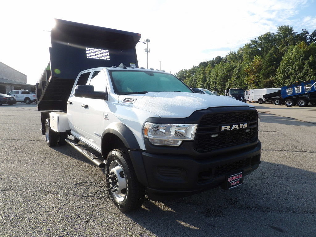 Used 2022 RAM 5500 Tradesman AWD/4WD image 11
