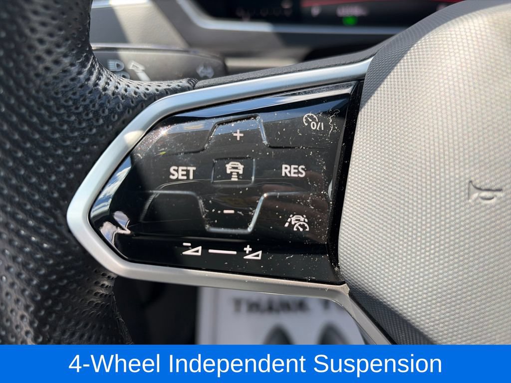 Used 2022 Volkswagen Tiguan SE R-Line AWD/4WD image 16