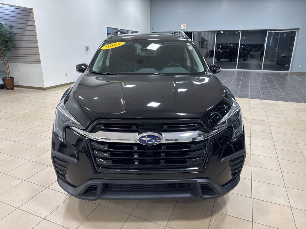 Used 2023 Subaru Ascent Limited image 4
