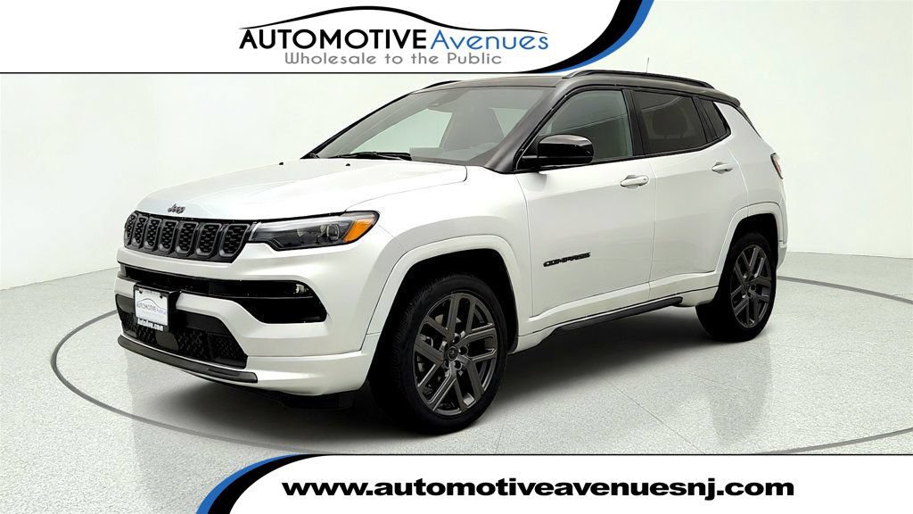 Used 2025 Jeep Compass Limited w/ High Altitude Package