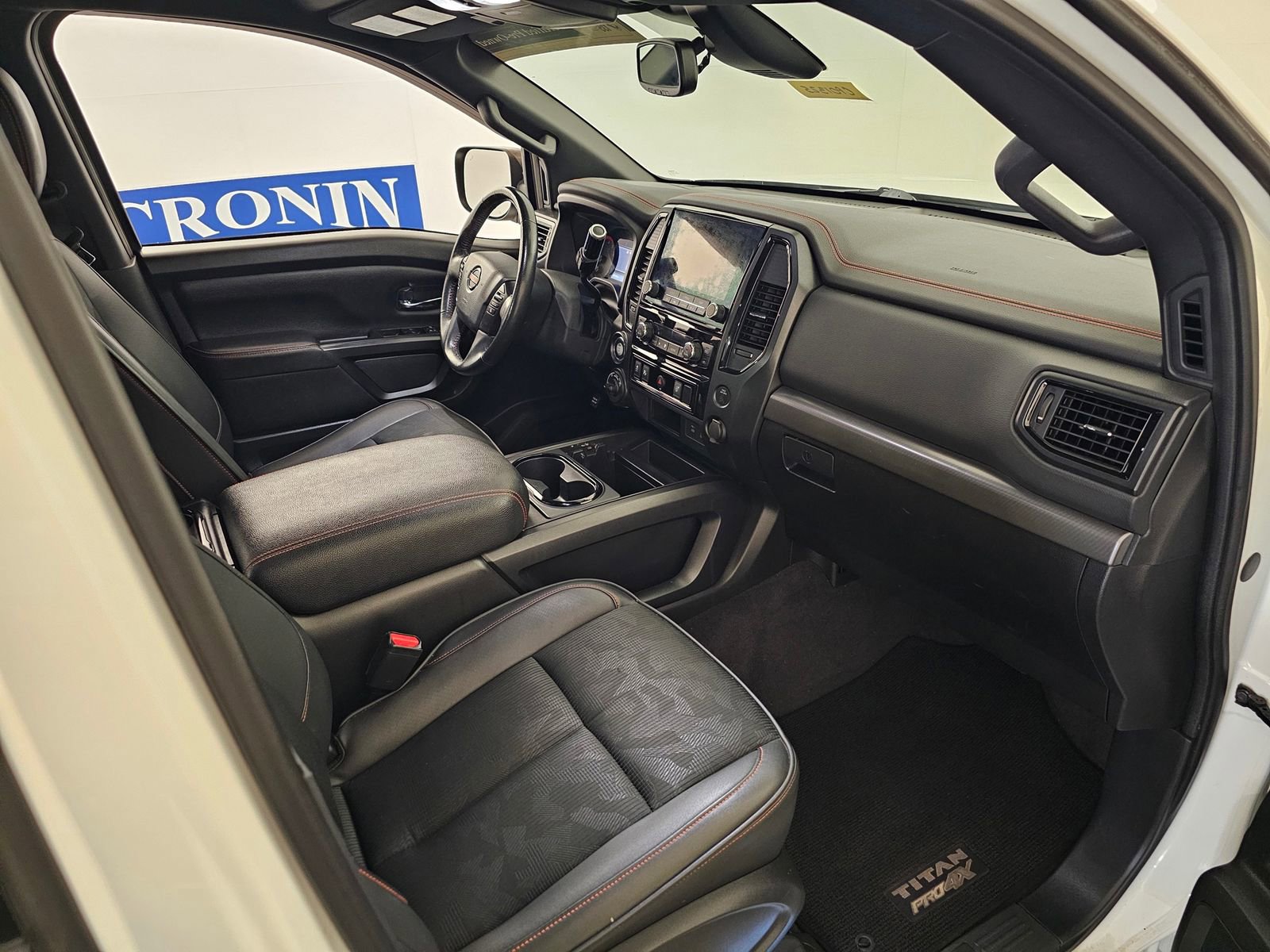 Used 2021 Nissan Titan PRO-4X AWD/4WD image 24