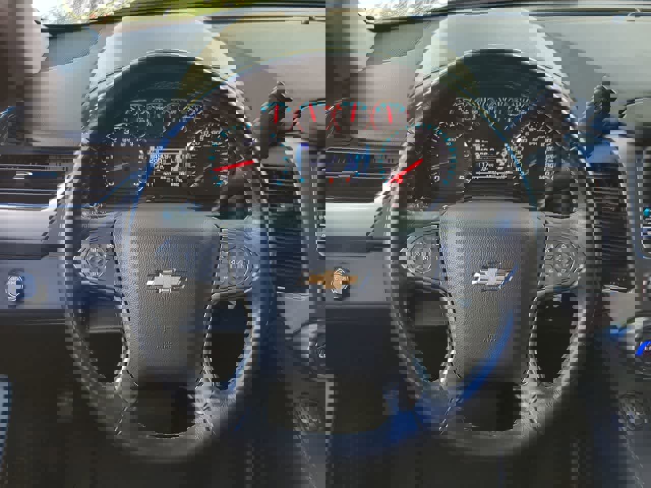 Used 2018 Chevrolet Tahoe LT w/ RST Edition image 21