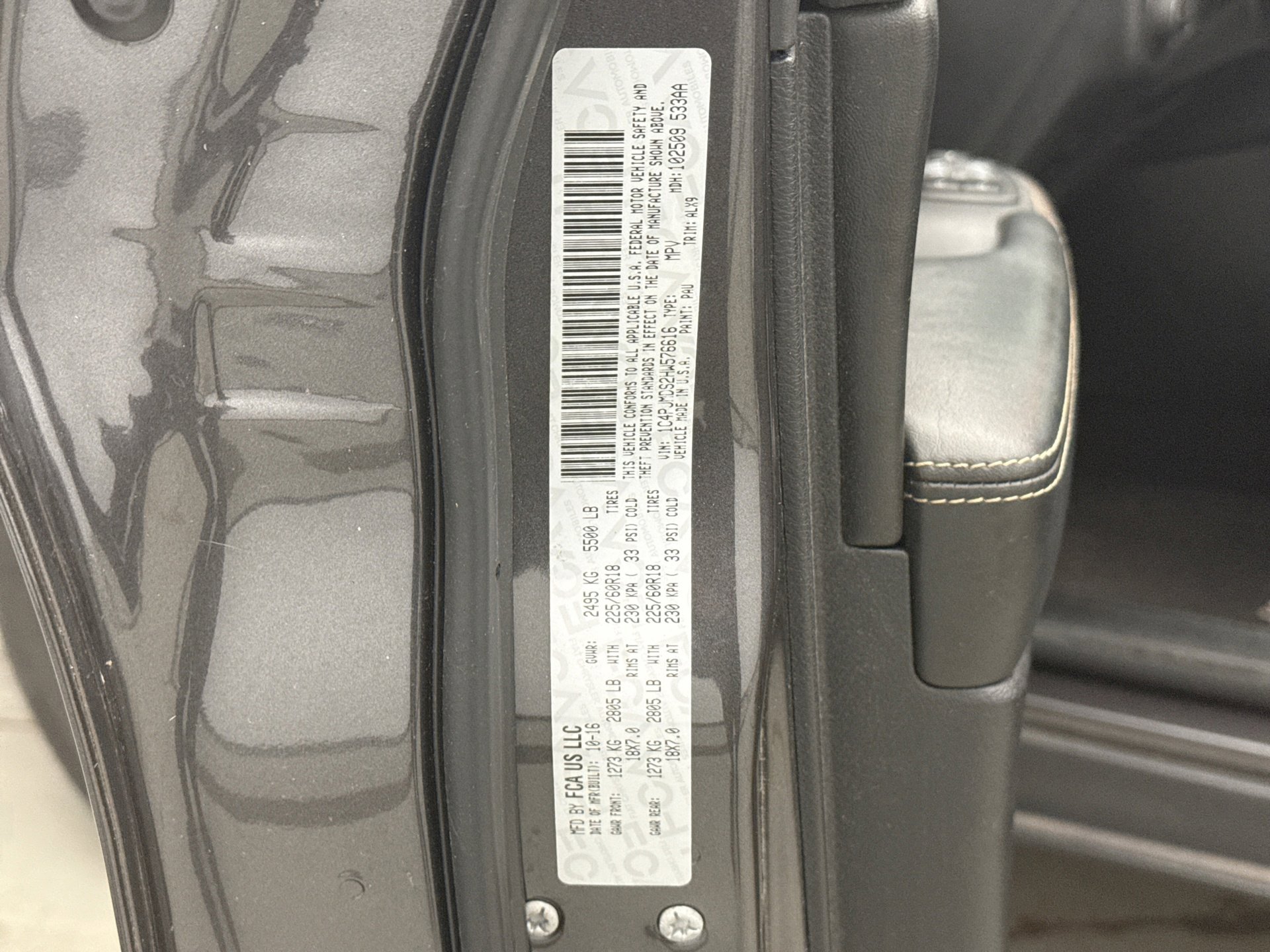 Used 2017 Jeep Cherokee Limited image 11