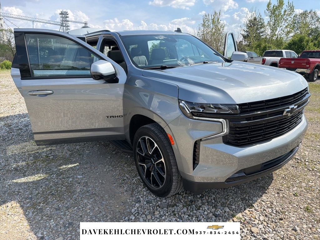 Used 2024 Chevrolet Tahoe RST w/ Luxury Package AWD/4WD image 34
