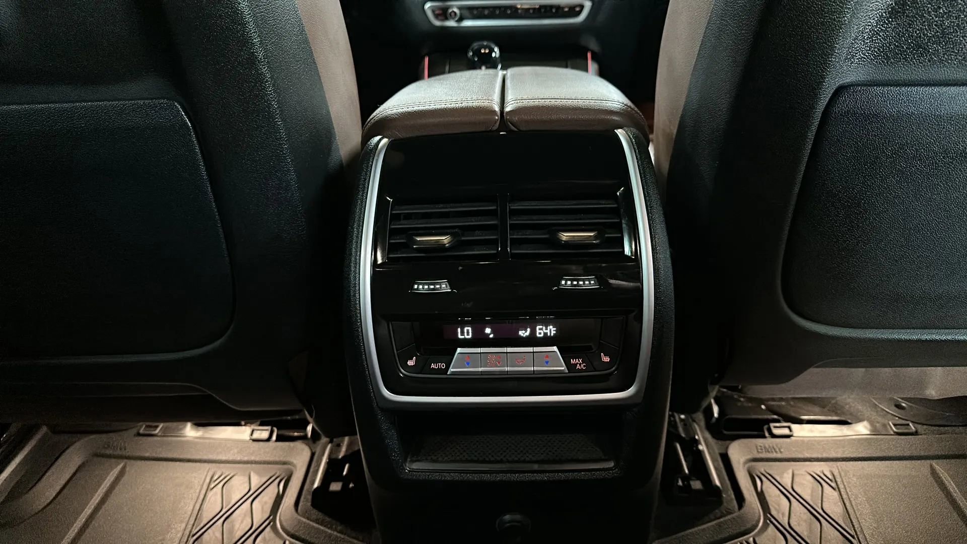 Used 2022 BMW X5 xDrive40i w/ Premium Package image 22