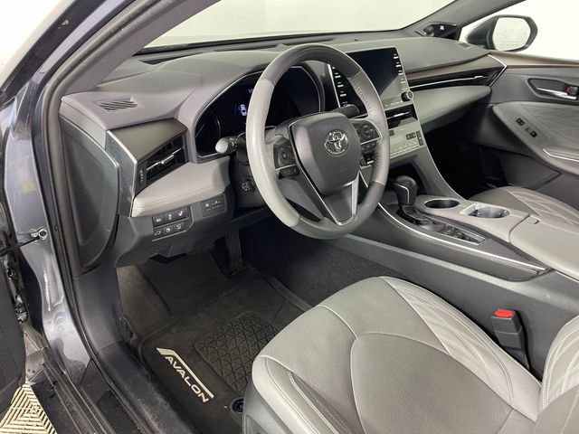 Used 2020 Toyota Avalon Limited w/ Advanced Safety Package image 3