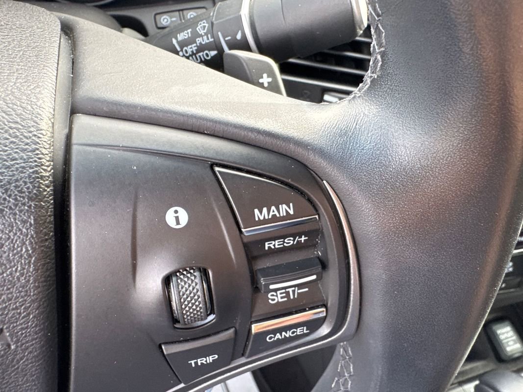 Used 2017 Acura RLX w/ Technology Package image 22