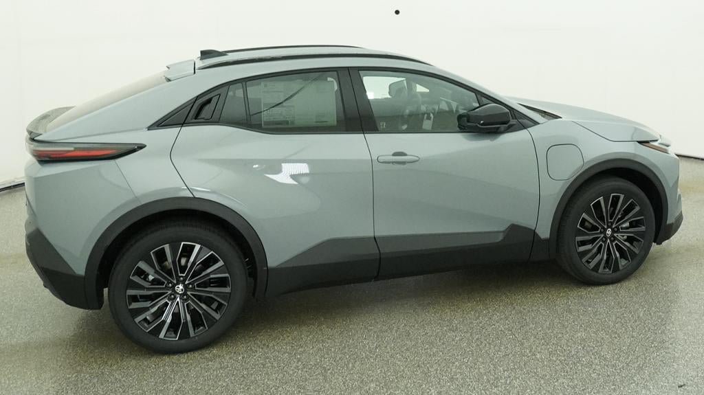 New 2026 Toyota C-HR AWD/4WD image 10