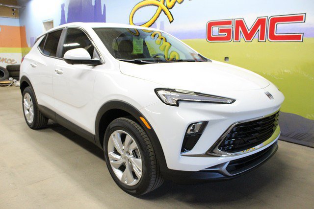 Used 2026 Buick Encore GX Preferred w/ Advanced Technology Package AWD/4WD image 3