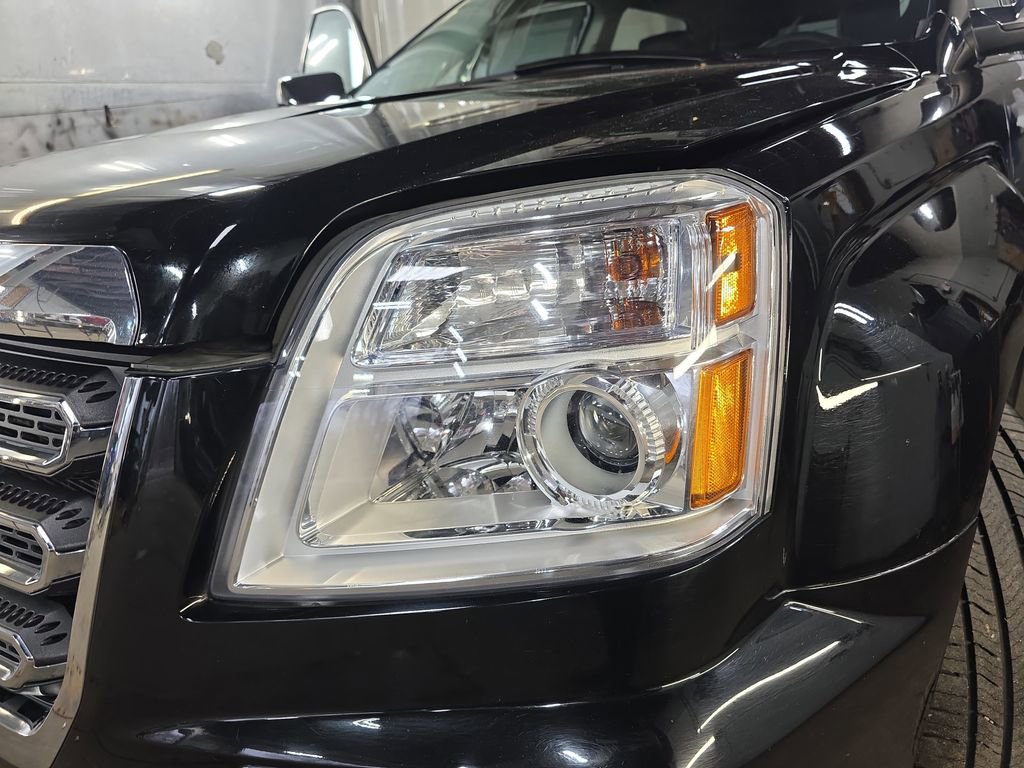 Used 2017 GMC Terrain SLT w/ Open Road Package image 29