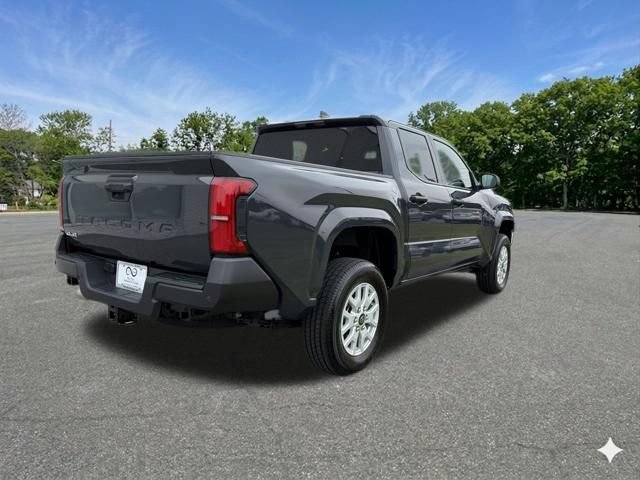Used 2025 Toyota Tacoma SR w/ SR Upgrade Package AWD/4WD image 9