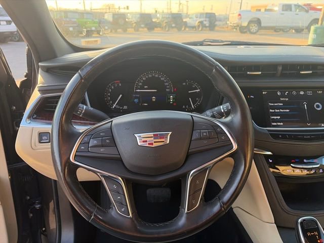 Used 2018 Cadillac XT5 Luxury w/ Driver Awareness Package image 45