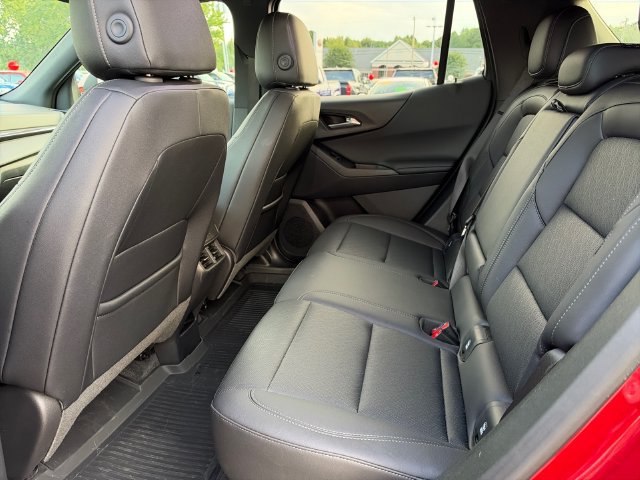 Used 2026 Chevrolet Equinox LT w/ Convenience Package II FWD image 15