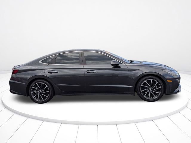Used 2021 Hyundai Sonata Limited w/ Preferred Accessory Package FWD video 2