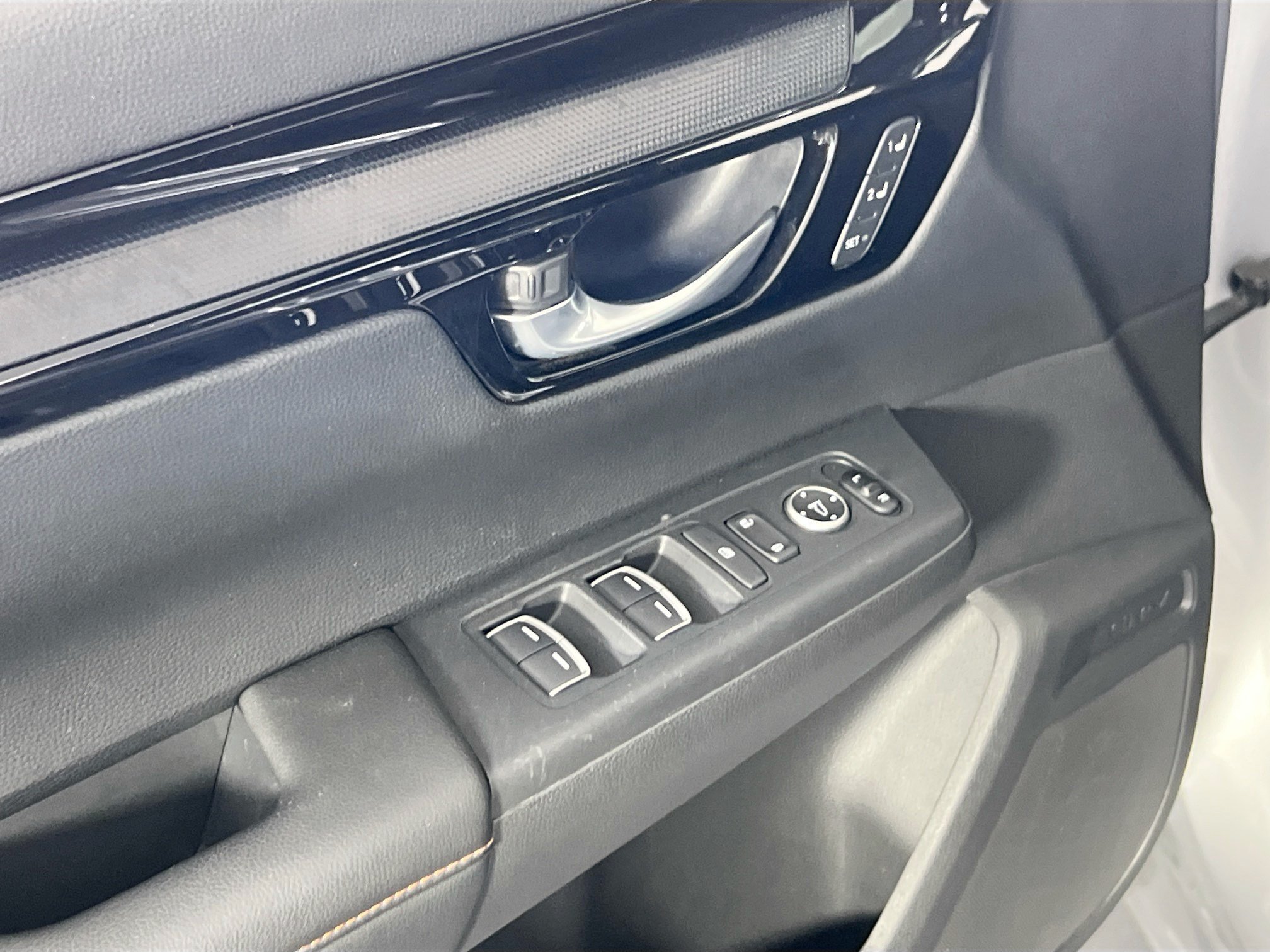 Used 2023 Honda CR-V Sport Touring image 18