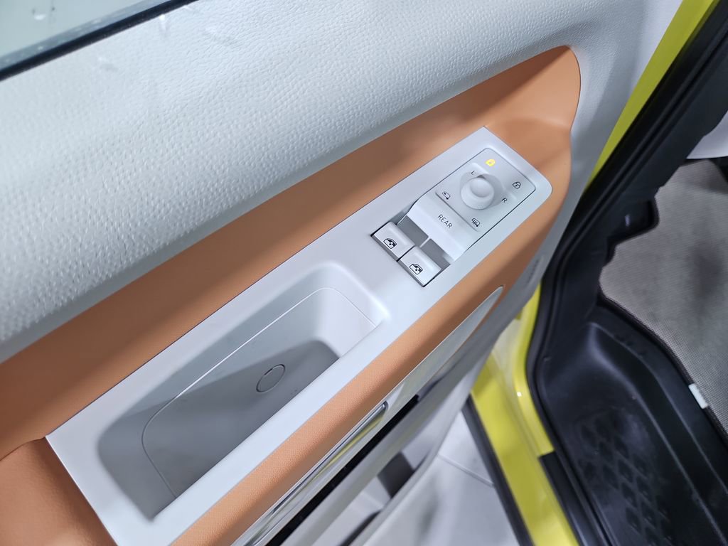 New 2025 Volkswagen ID. Buzz 1st Edition AWD/4WD image 11