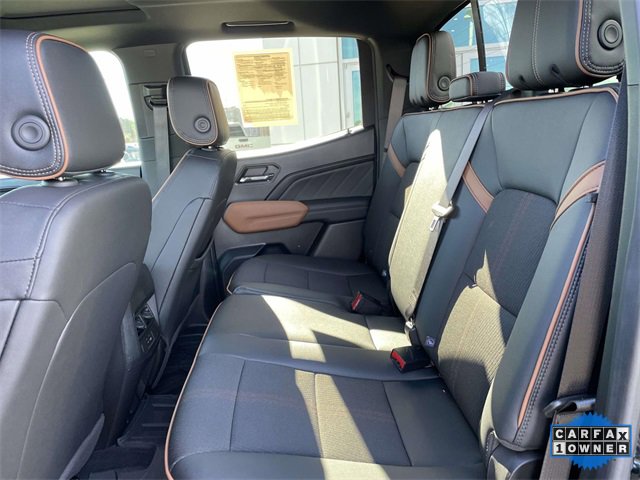 Used 2024 GMC Canyon AT4 image 12