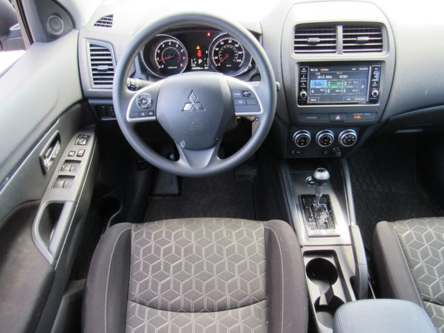 Used 2024 Mitsubishi Outlander Sport ES AWD/4WD image 16