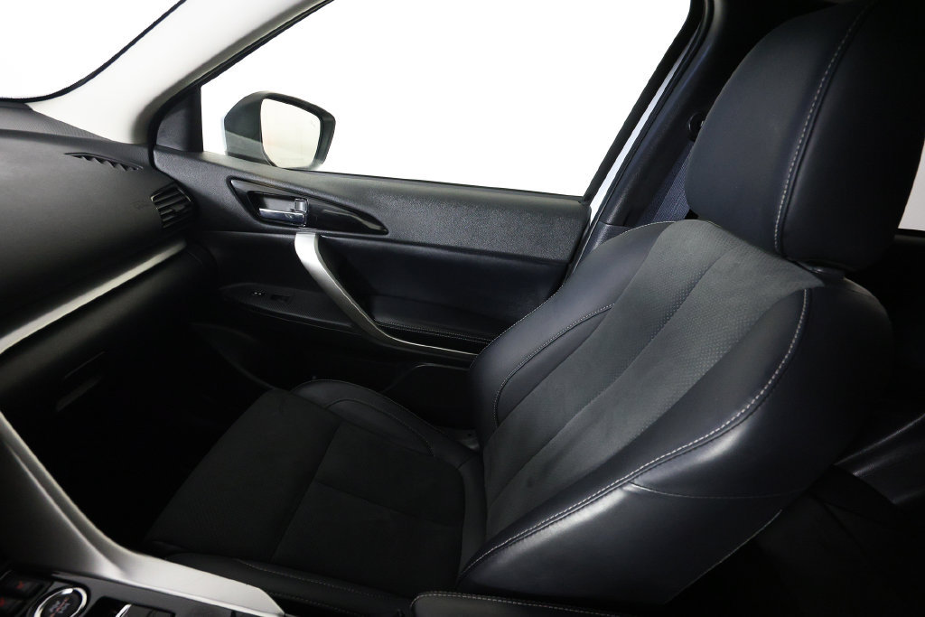 Used 2025 Mitsubishi Eclipse Cross SE AWD/4WD image 30