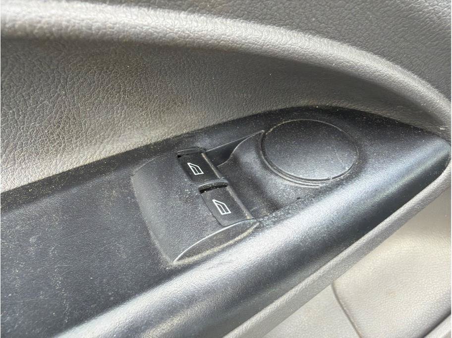 Used 2021 Ford Transit Connect XL FWD image 9