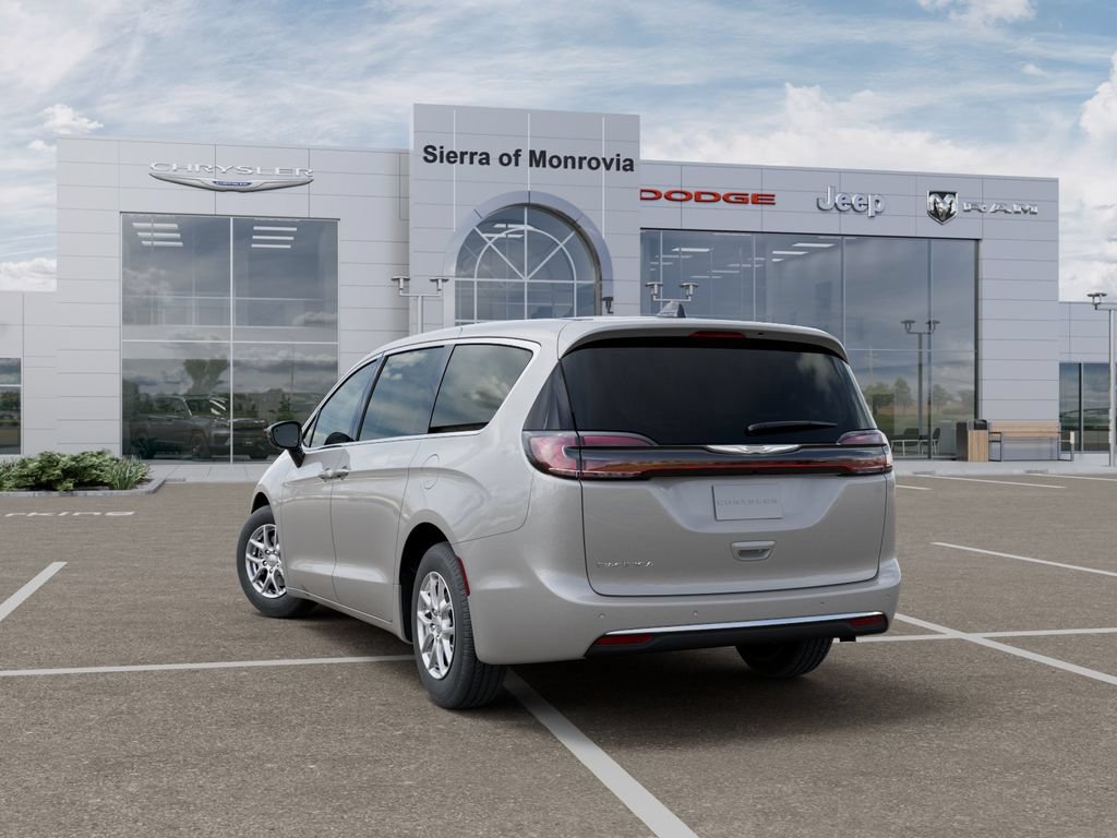 New 2026 Chrysler Pacifica Select FWD image 3
