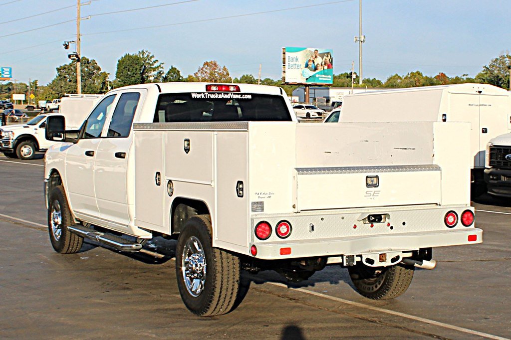 Used 2024 RAM 2500 Tradesman w/ Chrome Appearance Group AWD/4WD image 4
