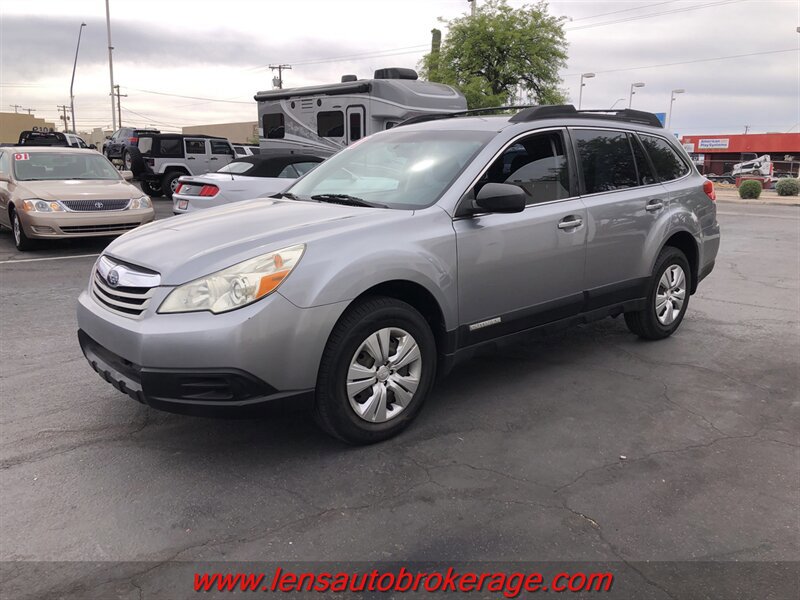 Used 2011 Subaru Outback 2.5i AWD/4WD image 4