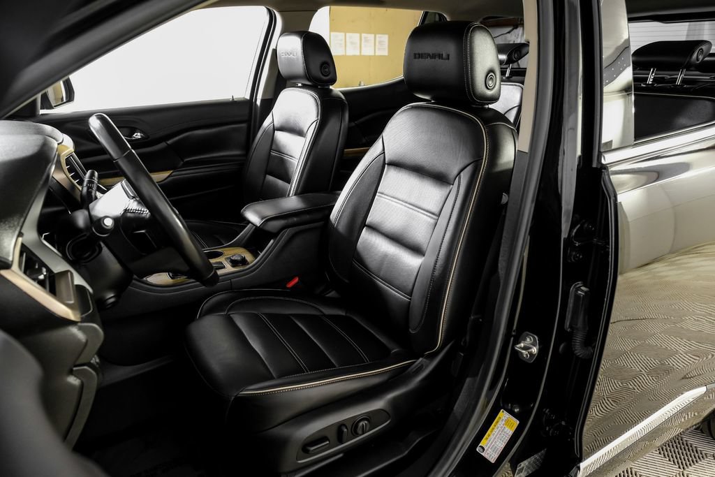 Used 2019 GMC Acadia Denali AWD/4WD image 31