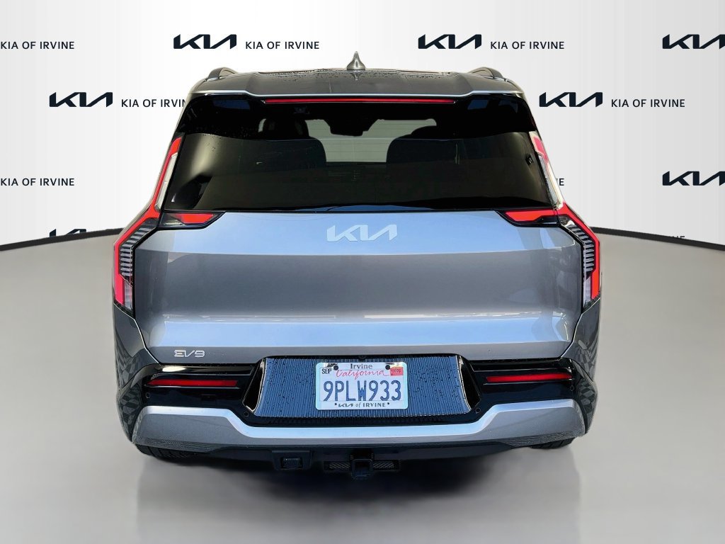 Certified 2024 Kia EV9 Land w/ Towing Package AWD/4WD image 8
