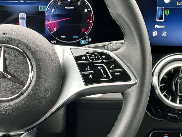 Used 2024 Mercedes-Benz GLB 250 4MATIC image 9